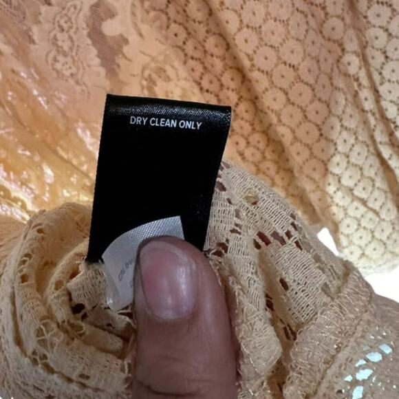 Torrid Lace Long Sleeve Top High Neck Button Back Collar Size1(14/16) Brand New - Picture 9 of 10